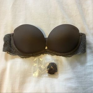 Calvin Klein Strapless Bra (size 32B)